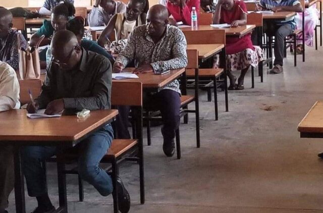 Naksaseke District LCV Ignatius Kiwanuka Koomu made teachers to sit PLE exams