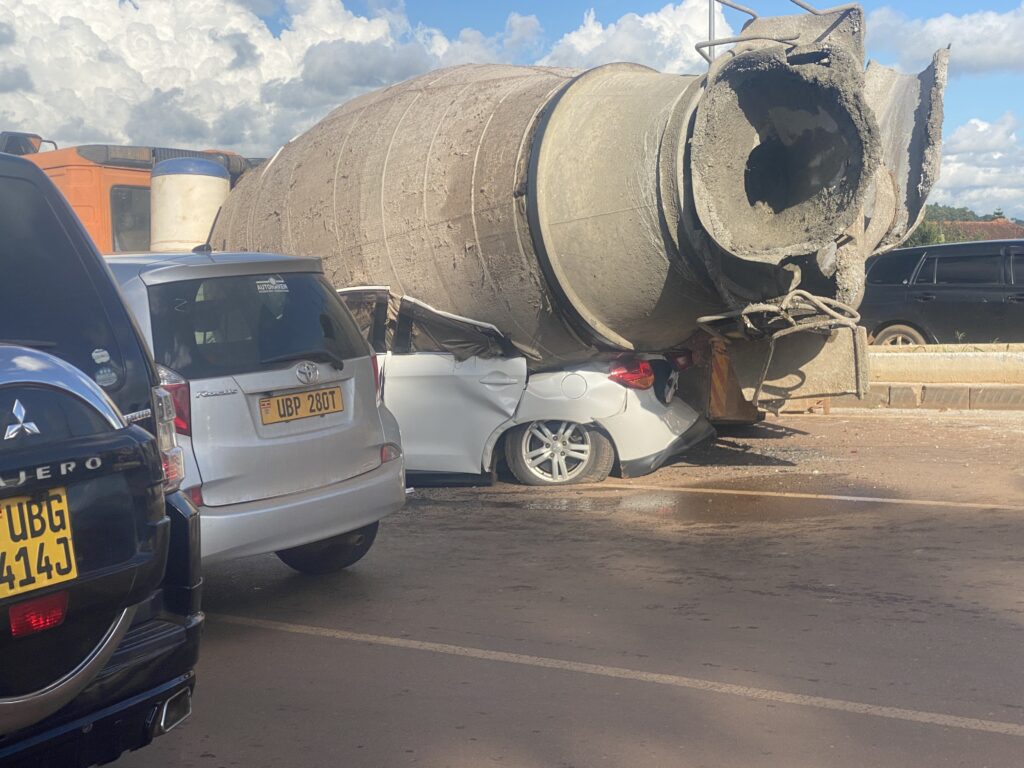 deadly accident at Nkumba traffic lights along entebbe road